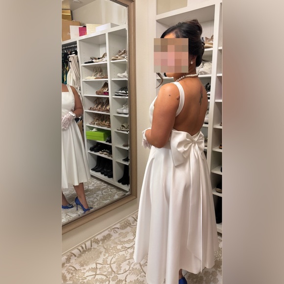 Bridal Dress - Picture 1 of 5